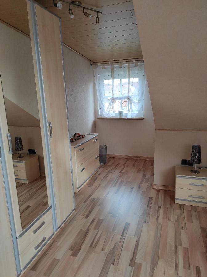 Privatzimmer Guhl Munster im Heidekreis Bagian luar foto